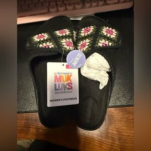 Muk Luks Slides - new in box